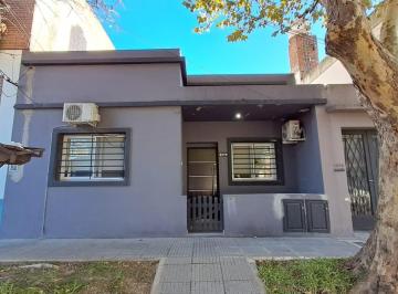 PH · 60m² · 3 Ambientes · PH en Beccar - Vias/rolon