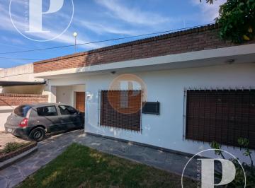 Casa · 100m² · 5 Ambientes · 1 Cochera · Casa en Venta