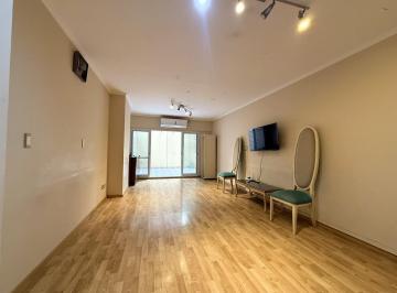 Departamento · 50m² · 2 Ambientes · Venta de Departamento en Recoleta 2 Ambientes con Patio y Baulera