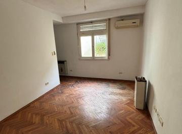 PH de 2 ambientes, Parque Centenario · PH en Venta, de 2 Amb en Parque Centenario, 2 Do Piso por Escalera
