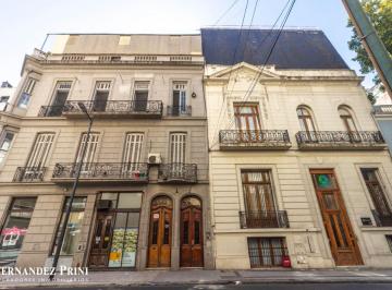 Oficina comercial de 6 ambientes, Recoleta · Señorial Oficina Al Frente con Entada Independiente. en Equina, Barrio Norte