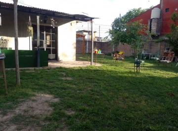 Casa · 84m² · 4 Ambientes · 1 Cochera · Venta Casa 4 Amb con Patio y Garage Mte Chingolo