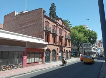 Foto · Oportunidad Amplio Local Zona Centro!