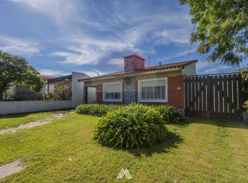 Casa · 312m² · 5 Ambientes · 2 Cocheras · Venta Casa 3 Dorm. Carrasco Norte