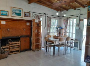 Casa · 131m² · 2 Ambientes · Venta Casa en Block La Caleta