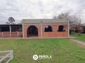 Quinta vacacional de 5 ambientes, Merlo · Casa Quinta / Complejo Para Eventos en Pontevedra - Venta
