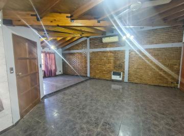 Casa · 268m² · 9 Ambientes · 6 Cocheras · Casa con Departamento Interno en Alquiler Guaymallén con Tour Virtual