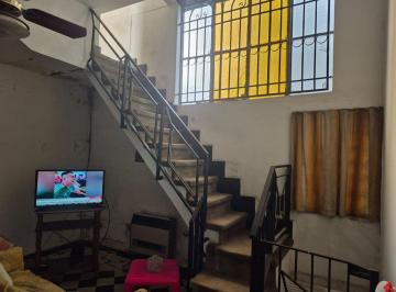 PH · 129m² · 4 Ambientes · Venta Departamento Dos Dorm. a Reciclar