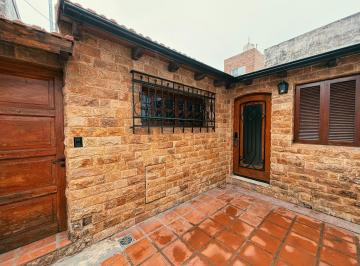 PH · 90m² · 4 Ambientes · 1 Cochera · Amenabar 2144 - Casa de Pasillo de 2 Dorm. con Pileta en Venta - Rosario