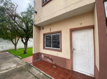 Casa · 60m² · 3 Ambientes · 1 Cochera · Se Alquila Duplex de 3 Ambientes con Espacio Guarda Coche en San Miguel