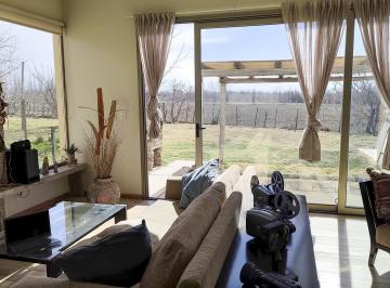 Casa · 122m² · 5 Ambientes · 2 Cocheras · Casa en Valle de Uco con Vistas a Los Andes con Tour Virtual