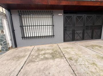 PH · 67m² · 3 Ambientes · PH en Alquiler 2 Dorm. en Jose León Suarez