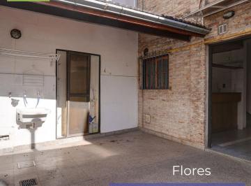 PH · 51m² · 3 Ambientes · PH en Flores