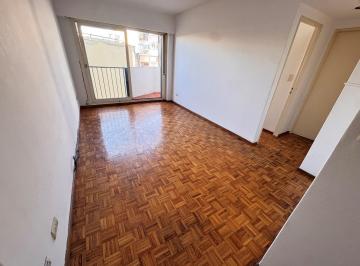 Departamento · 45m² · 2 Ambientes · Amplio - 2 Amb - Balcon Al Contra Frente - Super Luminoso