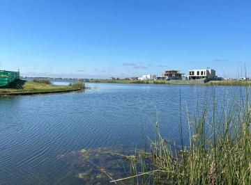 Terreno · 1005m² · Lote Venta Barrio Amarras Puertos Al Lago Central