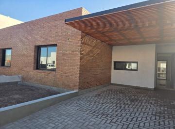 PH de 3 ambientes, Córdoba · Dúplex en Venta - San Ignacio Village