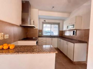 Departamento · 60m² · 3 Ambientes · 1 Cochera · Departamento Dúplex en Venta en Palmas del Sol, Pilar, G. B. a. Zona Norte