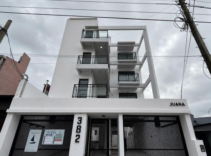 Desarrollo vertical · Constitucion 186 Juana