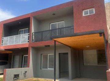 Casa de 5 ambientes, Córdoba · Duplex en Alquiler B° Privado Las Toscas