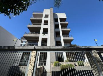 Departamento · 40m² · 2 Ambientes · 1 Cochera · Alquiler de Departamento de 2 Ambientes con Cochera en Ituzaingó Centro