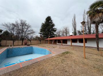 Casa de 5 ambientes, Chacras de Coria · Casa en Alquiler – Chacras de Coria - Callejón Cerrado - Viamonte y Alte. Brown*