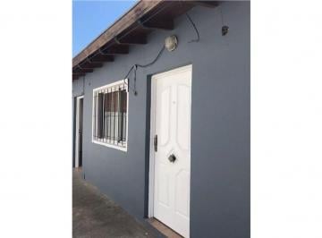 Departamento · 40m² · 2 Ambientes · Alquiler Dto 2 Amb con Patio Ituzaingo Sur