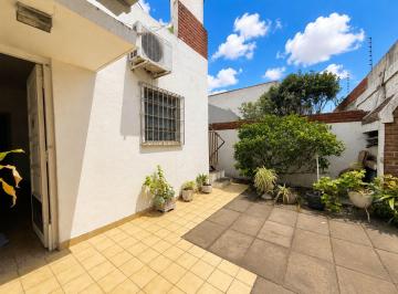 PH · 102m² · 3 Ambientes · 1 Cochera · PH Tipo Casa Planta Baja 3amb Haedo Apto Credito
