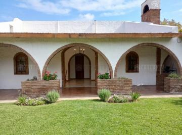 Casa · 80m² · 2 Ambientes · Casa Chalet en Alq. Temporario en Alejandro Petion, Cañuelas, Resto de La Provincia