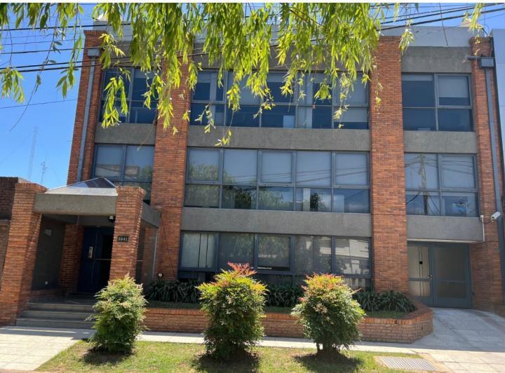 Oficina comercial · 102m² · 3 Ambientes · 2 Cocheras