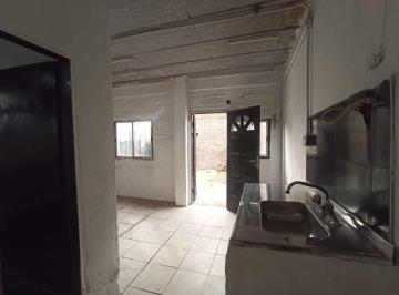 Casa · 190m² · 3 Ambientes · 1 Cochera · Complejo 7 Departamentos Merlo Inversor