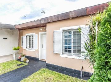 Casa · 75m² · 3 Ambientes · 1 Cochera · Venta Casa en Altos de Podesta - Pablo Podesta