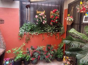 PH · 74m² · 5 Ambientes · Venta PH Multifamiliar Holmberg 4400 - Saavedra
