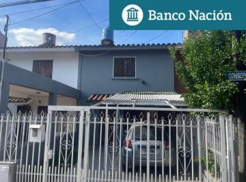 Casa · 85m² · 4 Ambientes · Venta Casa Reciclada Av Curazao Santa Isabel