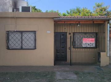 Casa de 3 ambientes, Quilmes · Alquiler de Casa Al Frente en Quilmes B. La Florida Calle