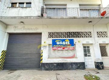 Bodega-Galpón · 400m² · Alquiler Galpón 400 m² en Ramos Mejia - en Buen Estado Ubicado a m. Av de Mayo