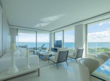 Departamento · 220m² · 4 Ambientes · 2 Cocheras · Departamento en Fendi Chateau - The Mansions