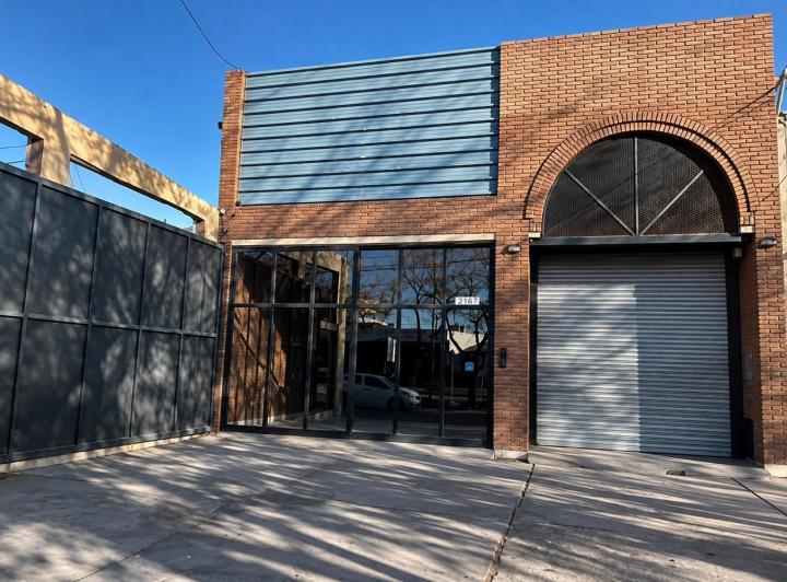 Local comercial · 600m² · 1 Cochera