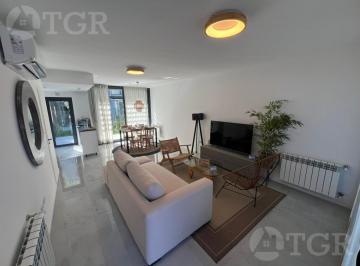 Casa · 127m² · 4 Ambientes · 1 Cochera · Venta Casa 4 Ambientes con Piscina en Barrio Sunny, Tigre