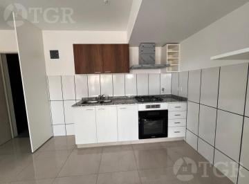 Departamento · 42m² · 2 Ambientes · Venta Departamento 2 Ambientes con Balcón en Haedo