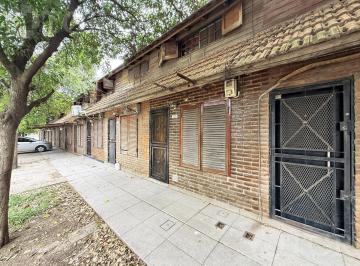 Casa · 58m² · 3 Ambientes · Venta de Casa en Bosques - Fcio. Varela