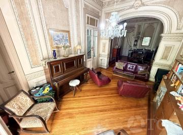 PH · 263m² · 5 Ambientes · PH en La Boca de 223 m² a m de Usina del Arte – Ideal Inversión y Reciclaje