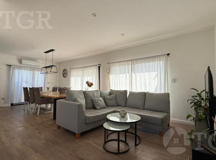 Casa · 150m² · 4 Ambientes · 2 Cocheras