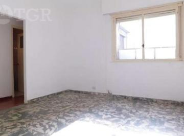 Departamento · 46m² · 3 Ambientes · Venta Departamento 3 Ambientes Muy Silencio y Luminoso en Balvanera