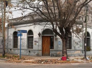 Oficina comercial · 80m² · 5 Ambientes · Oficina en Caseros