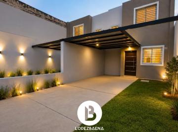 Casa · 125m² · 5 Ambientes · 24 Cocheras · Duplex a Estrenar - 2 Dorm - Amplio Patio - Oportunidad.