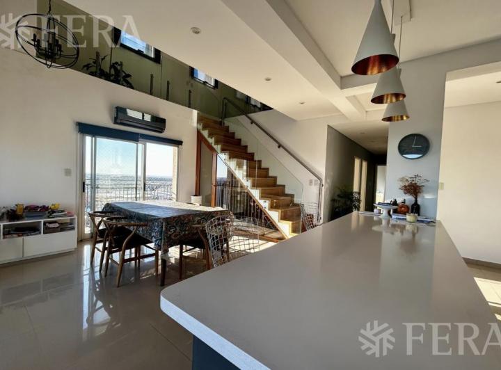 Departamento · 200m² · 4 Ambientes · 2 Cocheras