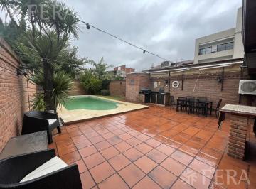 Casa · 223m² · 4 Ambientes · 2 Cocheras · Venta Casa 4 Ambientes con Cochera y Piscina en Wilde