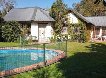 Casa · 150m² · 3 Ambientes · 4 Cocheras · Venta Casa en Los Lagartos Cc