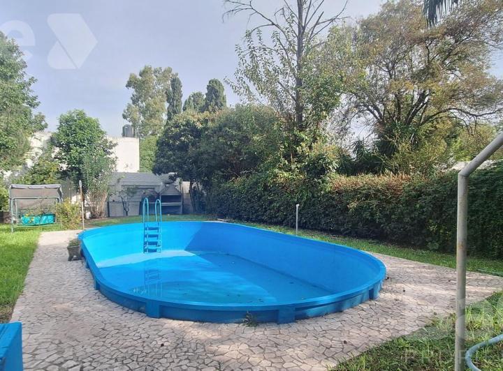 Casa · 100m² · 4 Ambientes · 2 Cocheras
