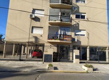 Departamento de 3 ambientes, Almirante Brown · Dpto con Cochera.